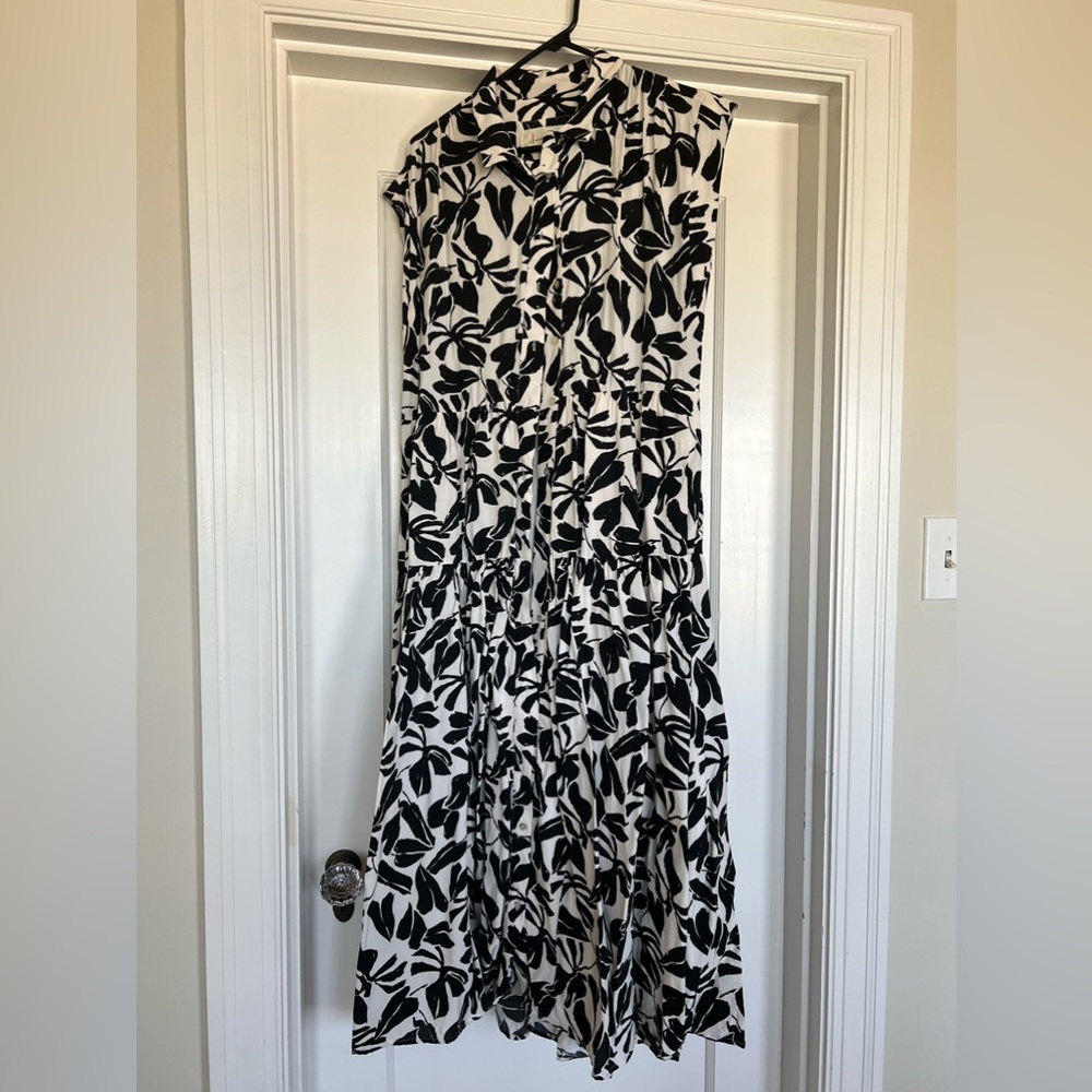Anthropologie Black & White Flower Dress.